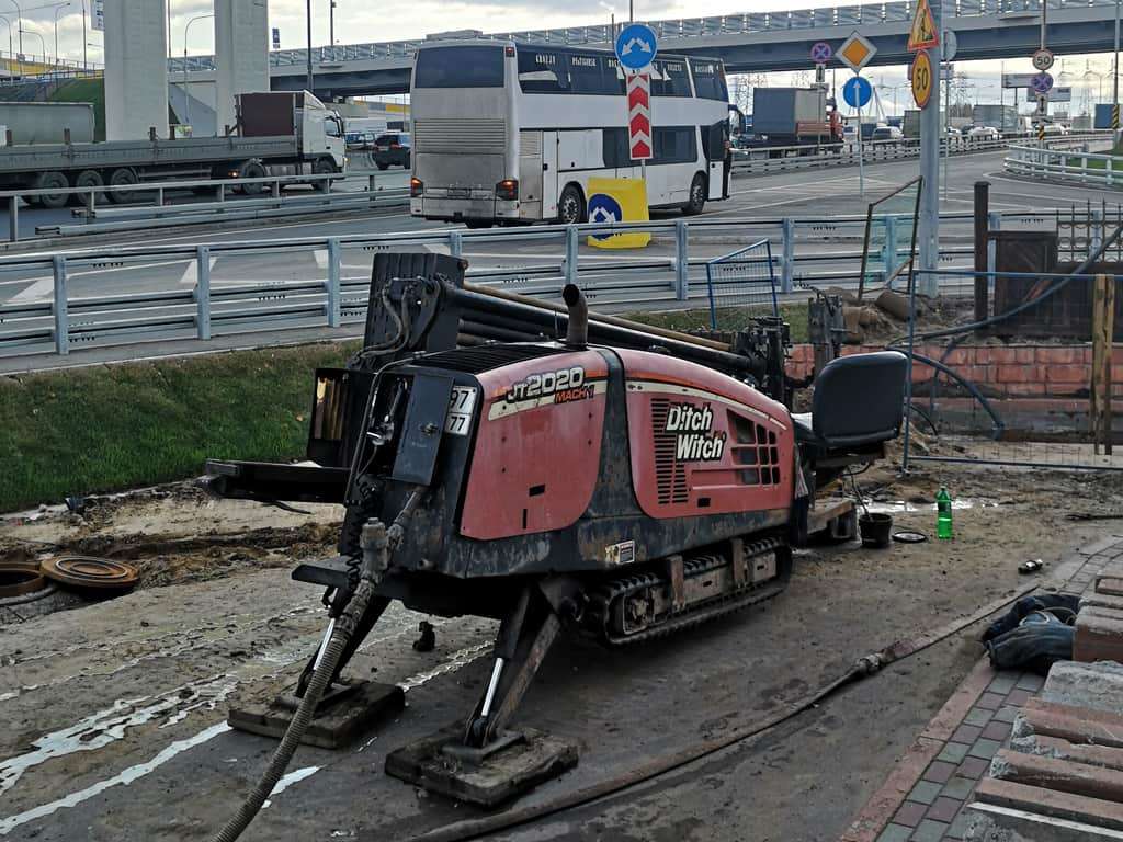 горизонтально направленное бурение, проколы под дорогой